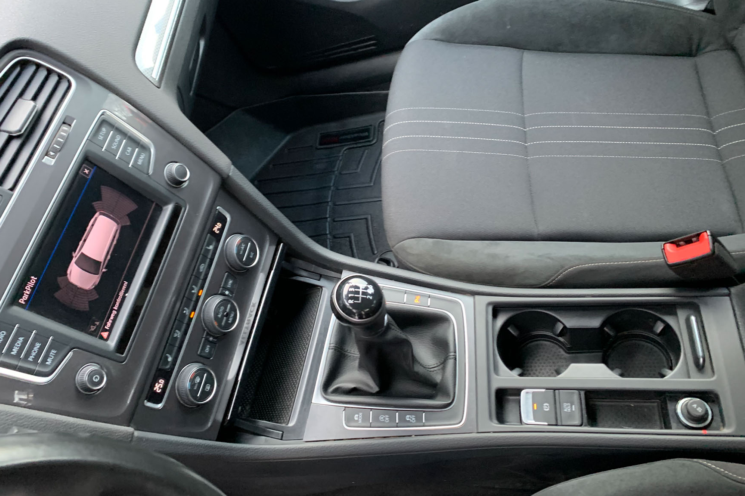 Vorher: Innenraum vor der Aufbereitung