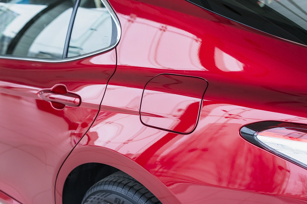 Keramikversiegelung eines Sportwagens